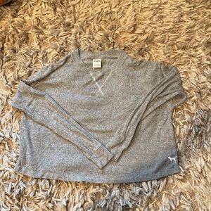 Long sleeved PINK top Small crop grey - pink wording is on back of shirt